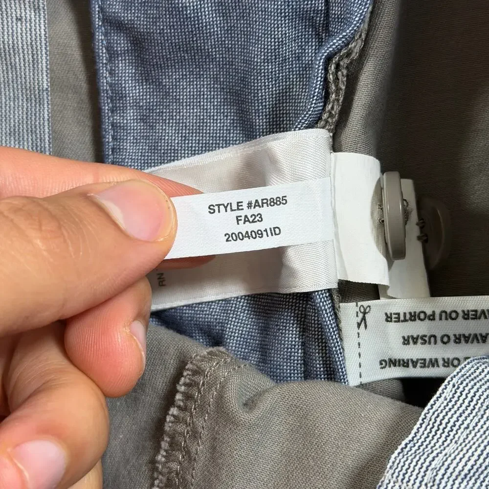 J. Crew Chino Pants Mens 31x32 Khaki Slim Fit Flat Front Cuffed Preppy Casual